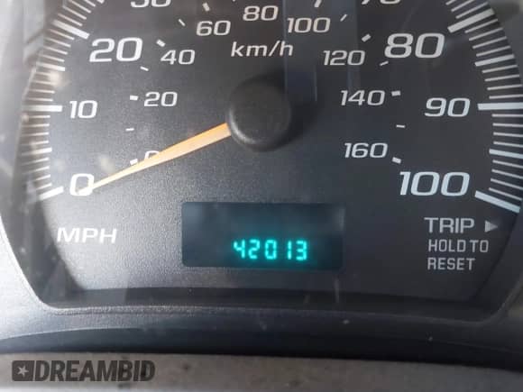 2005 Chevrolet Express Cargo z VIN 1GCGG25V551234534, wystawiony jako IAAI lot #42930433 z przebiegiem 42 013 mil mil oraz . Historia ofert i sprzedaży dostępna na DreamBid. Obrazek 15.