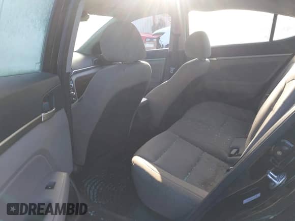 2020 Hyundai Elantra SEL z VIN KMHD84LF0LU954001, wystawiony jako IAAI lot #41991226 z przebiegiem 76 543 mil mil oraz . Historia ofert i sprzedaży dostępna na DreamBid. Obrazek 8.