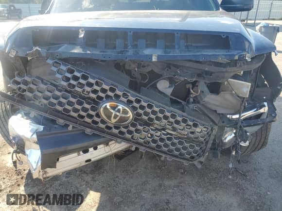 2018 Toyota Tundra SR5 с VIN 5TFEY5F18JX231961, выставлен на аукционе Copart как лот 70451115 с пробегом 153 074 миль миль и Списание • Salvage title. История ставок и продаж доступна на DreamBid. Изображение 11.