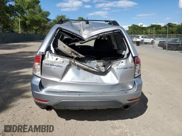 2013 Subaru Forester X Limited z VIN JF2SHAEC8DH434315, wystawiony jako Copart lot #70504655 z przebiegiem 139 261 mil mil oraz Szkoda całkowita • Salvage title. Historia ofert i sprzedaży dostępna na DreamBid. Obrazek 6.