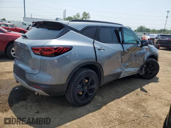 2023 Chevrolet Blazer LT z VIN 3GNKBHR44PS201708, wystawiony jako Copart lot #60541655 z przebiegiem 25 716 mil mil oraz Szkoda całkowita • Salvage title. Historia ofert i sprzedaży dostępna na DreamBid. Obrazek 3.