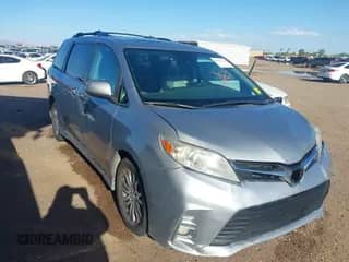 2018 Toyota Sienna XLE Auto Access Seat with VIN 5TDYZ3DC8JS925851, listed as a IAAI auction lot 43427369 with 118,127 mi miles and . Bid and sale history available at DreamBid. Image 1.