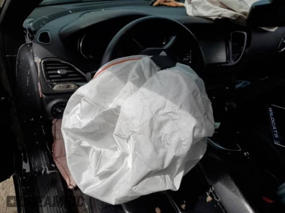 2016 Dodge Dart GT с VIN 1C3CDFEB2GD680635, выставлен на аукционе Copart как лот 70187304 с пробегом Не указан миль и Списание • Salvage title. История ставок и продаж доступна на DreamBid. Изображение 8.