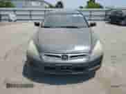 2006 Honda Accord EX z VIN 1HGCM56716A067147, wystawiony jako Copart lot #68160945 z przebiegiem 165 188 mil mil oraz Szkoda całkowita • Salvage title. Historia ofert i sprzedaży dostępna na DreamBid. Obrazek 5.