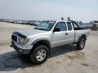 2001 Toyota Tacoma with VIN 5TEWN72N71Z762577, listed as a Copart auction lot 71603855 with 294,683 mi miles and Salvage title. Bid and sale history available at DreamBid. Image 1.