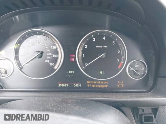 2012 BMW 5 Series 528i xDrive с VIN WBAXH5C50CDW03312, выставлен на аукционе IAAI как лот 43491613 с пробегом 208 683 миль миль и . История ставок и продаж доступна на DreamBid. Изображение 7.