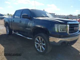 2007 GMC Sierra 1500 SLE1 z VIN 2GTEK13M871624552, wystawiony jako IAAI lot #43512228 z przebiegiem 111 525 mil mil oraz . Historia ofert i sprzedaży dostępna na DreamBid. Obrazek 1.