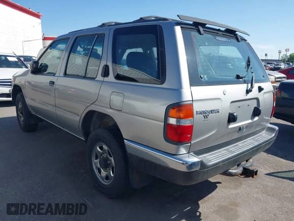 1998 Nissan Pathfinder XE with VIN JN8AR05YXWW225657, listed as a IAAI auction lot 42534139 with 155,099 mi miles and . Bid and sale history available at DreamBid. Image 3.