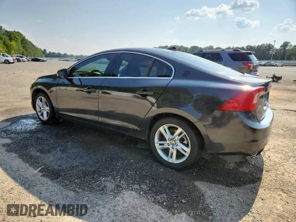 2015 Volvo S60 T5 Drive-E Premier with VIN YV140MFK7F1346612, listed as a Copart auction lot 80946095 with 130,344 mi miles and Salvage title. Bid and sale history available at DreamBid. Image 2.
