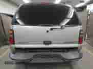 2005 Chevrolet Tahoe Z71 z VIN 1GNEC13T35R202642, wystawiony jako IAAI lot #42269486 z przebiegiem 307 025 mil mil oraz . Historia ofert i sprzedaży dostępna na DreamBid. Obrazek 16.