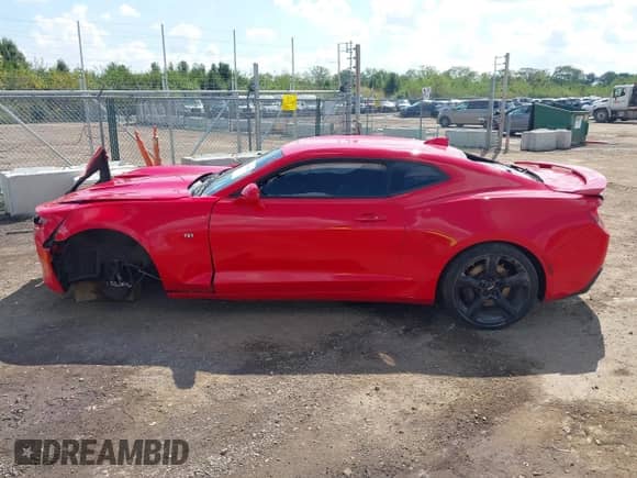 2017 Chevrolet Camaro 1SS z VIN 1G1FF1R74H0108902, wystawiony jako IAAI lot #43319096 z przebiegiem 95 538 mil mil oraz . Historia ofert i sprzedaży dostępna na DreamBid. Obrazek 15.