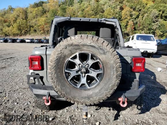 2021 Jeep Wrangler Unlimited Rubicon z VIN 1C4HJXFG8MW573275, wystawiony jako Copart lot #85909965 z przebiegiem 34 956 mil mil oraz Szkoda całkowita • Salvage title. Historia ofert i sprzedaży dostępna na DreamBid. Obrazek 6.