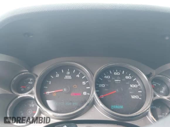 2011 Chevrolet Silverado 1500 LT z VIN 3GCPCSE04BG373602, wystawiony jako IAAI lot #42766018 z przebiegiem 152 477 mil mil oraz . Historia ofert i sprzedaży dostępna na DreamBid. Obrazek 7.