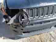 2018 Jeep Renegade Latitude with VIN ZACCJBBB8JPH63173, listed as a IAAI auction lot 43184840 with 172,405 mi miles and . Bid and sale history available at DreamBid. Image 6.