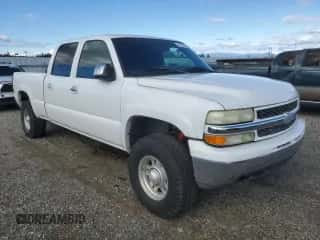 2002 Chevrolet Silverado 1500HD LS z VIN 1GCGC13U42F241215, wystawiony jako Copart lot #43915485 z przebiegiem 220 611 mil mil oraz Czysty tytuł • Clean title. Historia ofert i sprzedaży dostępna na DreamBid. Obrazek 4.