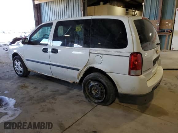2006 Chevrolet Uplander LS with VIN 1GNDU23L16D181464, listed as a Copart auction lot 47403695 with 227,836 mi miles and Salvage title. Bid and sale history available at DreamBid. Image 2.