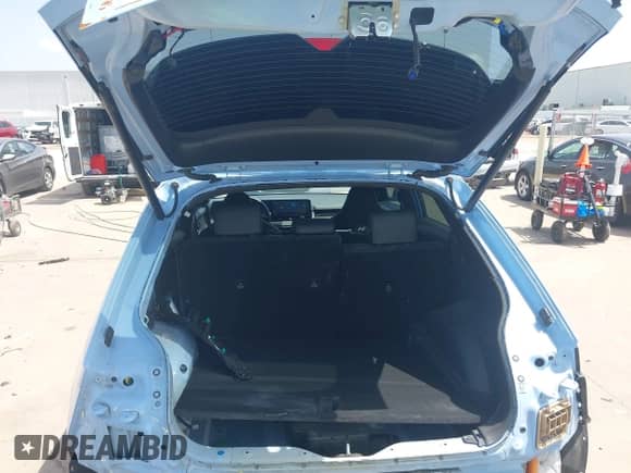 2025 Hyundai Ioniq 5 with VIN KM8KNDA81SU005771, listed as a IAAI auction lot 42472561 with 9,695 mi miles and . Bid and sale history available at DreamBid. Image 22.