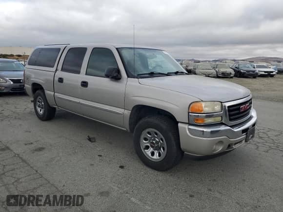 2006 GMC Sierra 1500 SLT with VIN 2GTEK13Z761272154, listed as a Copart auction lot 71671775 with 167,688 mi miles and Salvage title. Bid and sale history available at DreamBid. Image 4.