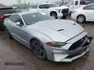 2020 Ford Mustang EcoBoost z VIN 1FA6P8TH3L5111659, wystawiony jako IAAI lot #42115879 z przebiegiem 93 928 mil mil oraz . Historia ofert i sprzedaży dostępna na DreamBid. Obrazek 1.