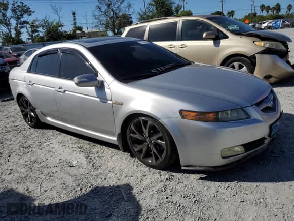 2006 Acura TL z VIN 19UUA66296A014638, wystawiony jako Copart lot #87404535 z przebiegiem 260 478 mil mil oraz Szkoda całkowita • Salvage title. Historia ofert i sprzedaży dostępna na DreamBid. Obrazek 4.