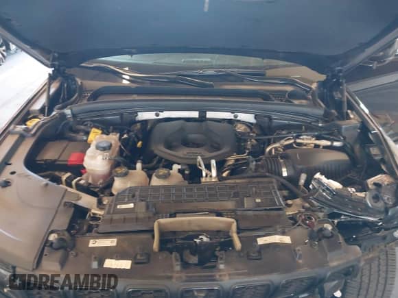 2024 Jeep Grand Cherokee with VIN 1C4RJYB61R8547667, listed as a IAAI auction lot 43246459 with 12,879 mi miles and . Bid and sale history available at DreamBid. Image 10.