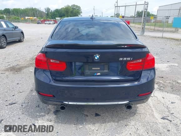2012 BMW 3 Series 335i с VIN WBA3A9G59CNN67442, выставлен на аукционе IAAI как лот 42439467 с пробегом 106 371 миль миль и . История ставок и продаж доступна на DreamBid. Изображение 17.