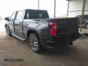 2022 Chevrolet Silverado 1500 RST z VIN 1GCUDEET0NZ644607, wystawiony jako IAAI lot #41614044 z przebiegiem 56 524 mil mil oraz . Historia ofert i sprzedaży dostępna na DreamBid. Obrazek 3.