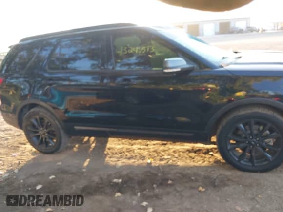 2018 Ford Explorer XLT with VIN 1FM5K7D89JGC38989, listed as a IAAI auction lot 43245513 with 145,147 mi miles and . Bid and sale history available at DreamBid. Image 14.