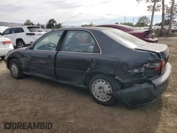 1995 Honda Civic z VIN 1HGEG8658SL014864, wystawiony jako Copart lot #81525244 z przebiegiem 233 081 mil mil oraz Szkoda całkowita • Salvage title. Historia ofert i sprzedaży dostępna na DreamBid. Obrazek 2.