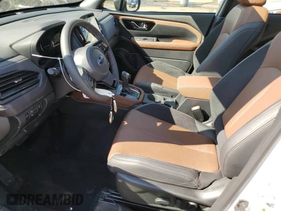 2025 Subaru Forester Touring z VIN JF2SLDTC3SH540154, wystawiony jako Copart lot #80704595 z przebiegiem 5 456 mil mil oraz Szkoda całkowita • Salvage title. Historia ofert i sprzedaży dostępna na DreamBid. Obrazek 7.