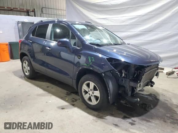 2018 Chevrolet Trax LT with VIN 3GNCJPSB6JL362055, listed as a Copart auction lot 67084915 with 40,412 mi miles and Salvage title. Bid and sale history available at DreamBid. Image 4.