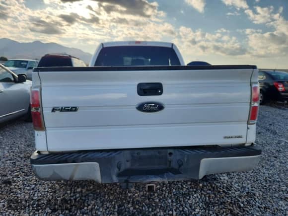 2012 Ford F-150 XL с VIN 1FTFX1EF5CFB96558, выставлен на аукционе Copart как лот 81150815 с пробегом Не указан миль и Списание • Salvage title. История ставок и продаж доступна на DreamBid. Изображение 6.