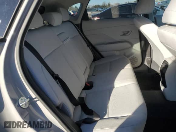 2024 Hyundai Kona SEL с VIN KM8HB3AB3RU064825, выставлен на аукционе Copart как лот 83736344 с пробегом 20 419 миль миль и Списание • Salvage title. История ставок и продаж доступна на DreamBid. Изображение 11.
