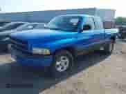 1998 Dodge 1500 с VIN 3B7HC12Z2WG170179, выставлен на аукционе IAAI как лот 42431030 с пробегом 160 204 миль миль и . История ставок и продаж доступна на DreamBid. Изображение 2.
