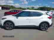 2020 Nissan Kicks SR z VIN 3N1CP5DV7LL533937, wystawiony jako IAAI lot #43138106 z przebiegiem 54 840 mil mil oraz . Historia ofert i sprzedaży dostępna na DreamBid. Obrazek 14.