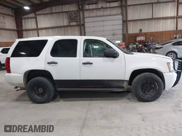 2009 Chevrolet Tahoe Special Service с VIN 1GNFK03019R267566, выставлен на аукционе IAAI как лот 42259454 с пробегом 163 388 миль миль и . История ставок и продаж доступна на DreamBid. Изображение 13.