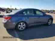 2014 Chevrolet Cruze LT z VIN 1G1PK5SB5E7411423, wystawiony jako Copart lot #81843275 z przebiegiem 120 030 mil mil oraz Szkoda całkowita • Salvage title. Historia ofert i sprzedaży dostępna na DreamBid. Obrazek 3.