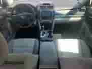 2012 Toyota Camry L z VIN 4T1BF1FK8CU168743, wystawiony jako Copart lot #69294105 z przebiegiem 131 199 mil mil oraz Szkoda całkowita • Salvage title. Historia ofert i sprzedaży dostępna na DreamBid. Obrazek 8.