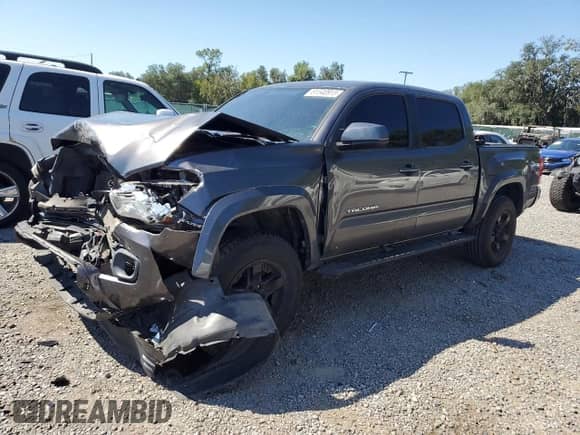 2017 Toyota Tacoma SR5 z VIN 5TFCZ5AN9HX079021, wystawiony jako Copart lot #81540915 z przebiegiem 207 109 mil mil oraz Szkoda całkowita • Salvage title. Historia ofert i sprzedaży dostępna na DreamBid. Obrazek 1.