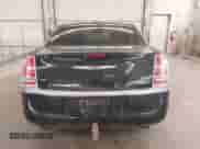 2013 Chrysler 300 C z VIN 2C3CCAKT1DH667134, wystawiony jako IAAI lot #41891856 z przebiegiem 162 489 mil mil oraz . Historia ofert i sprzedaży dostępna na DreamBid. Obrazek 17.