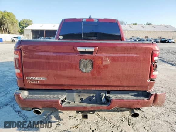 2021 Ram 1500 Laramie z VIN 1C6RREJT3MN610381, wystawiony jako Copart lot #81765465 z przebiegiem 83 896 mil mil oraz Szkoda całkowita • Salvage title. Historia ofert i sprzedaży dostępna na DreamBid. Obrazek 6.