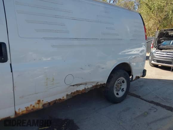 2005 Chevrolet Express Cargo Y3H Paratransit с VIN 1GCGG25U651154988, выставлен на аукционе IAAI как лот 43513054 с пробегом 303 557 миль миль и . История ставок и продаж доступна на DreamBid. Изображение 6.
