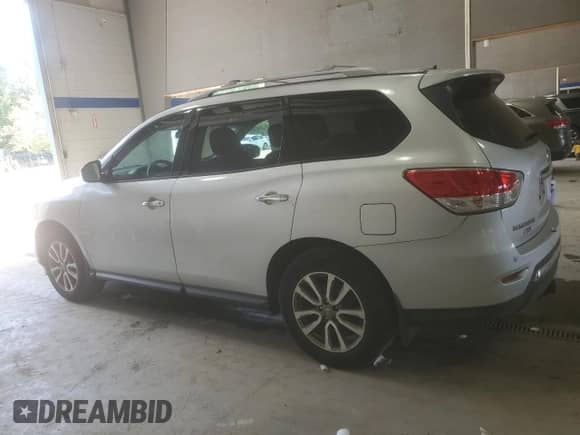2014 Nissan Pathfinder SL with VIN 5N1AR2MM5EC649720, listed as a Copart auction lot 70483095 with 159,950 mi miles and Clean title. Bid and sale history available at DreamBid. Image 2.