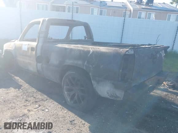 1999 GMC Sierra 1500 SL с VIN 1GTEC14V5XE850261, выставлен на аукционе IAAI как лот 41392845 с пробегом Не указан миль и . История ставок и продаж доступна на DreamBid. Изображение 3.