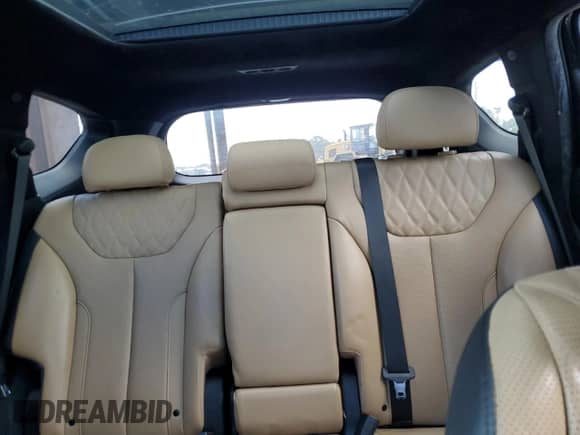 2022 Hyundai Santa Fe Calligraphy с VIN 5NMS54AL0NH422254, выставлен на аукционе Copart как лот 81257595 с пробегом 72 498 миль миль и На запчасти • Non repairable. История ставок и продаж доступна на DreamBid. Изображение 10.