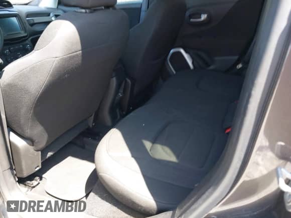 2018 Jeep Renegade Latitude with VIN ZACCJABB8JPH27476, listed as a IAAI auction lot 43292398 with 124,850 mi miles and . Bid and sale history available at DreamBid. Image 8.