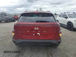 2024 Hyundai Kona SEL с VIN KM8HB3AB2RU181974, выставлен на аукционе Copart как лот 76084734 с пробегом 4 661 миль миль и На запчасти • Non repairable. История ставок и продаж доступна на DreamBid. Изображение 6.