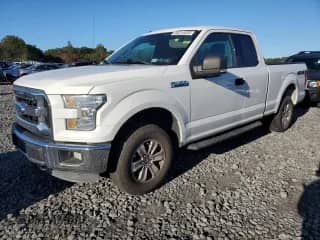 2015 Ford F-150 XLT z VIN 1FTEX1E8XFFA37889, wystawiony jako Copart lot #84214425 z przebiegiem 222 785 mil mil oraz Szkoda całkowita • Salvage title. Historia ofert i sprzedaży dostępna na DreamBid. Obrazek 1.