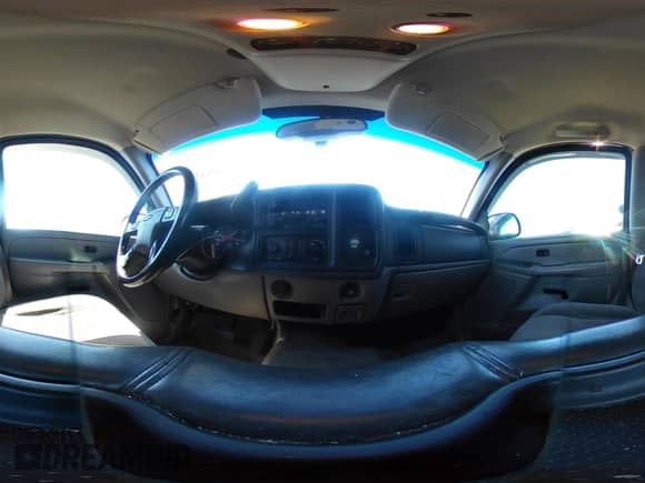 2005 Chevrolet Tahoe LS с VIN 1GNEC13V85R268525, выставлен на аукционе IAAI как лот 42637662 с пробегом 186 989 миль миль и . История ставок и продаж доступна на DreamBid. Изображение 18.