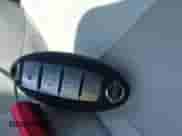 2019 Nissan Pathfinder S z VIN 5N1DR2MNXKC629366, wystawiony jako IAAI lot #42943140 z przebiegiem 165 192 mil mil oraz . Historia ofert i sprzedaży dostępna na DreamBid. Obrazek 11.